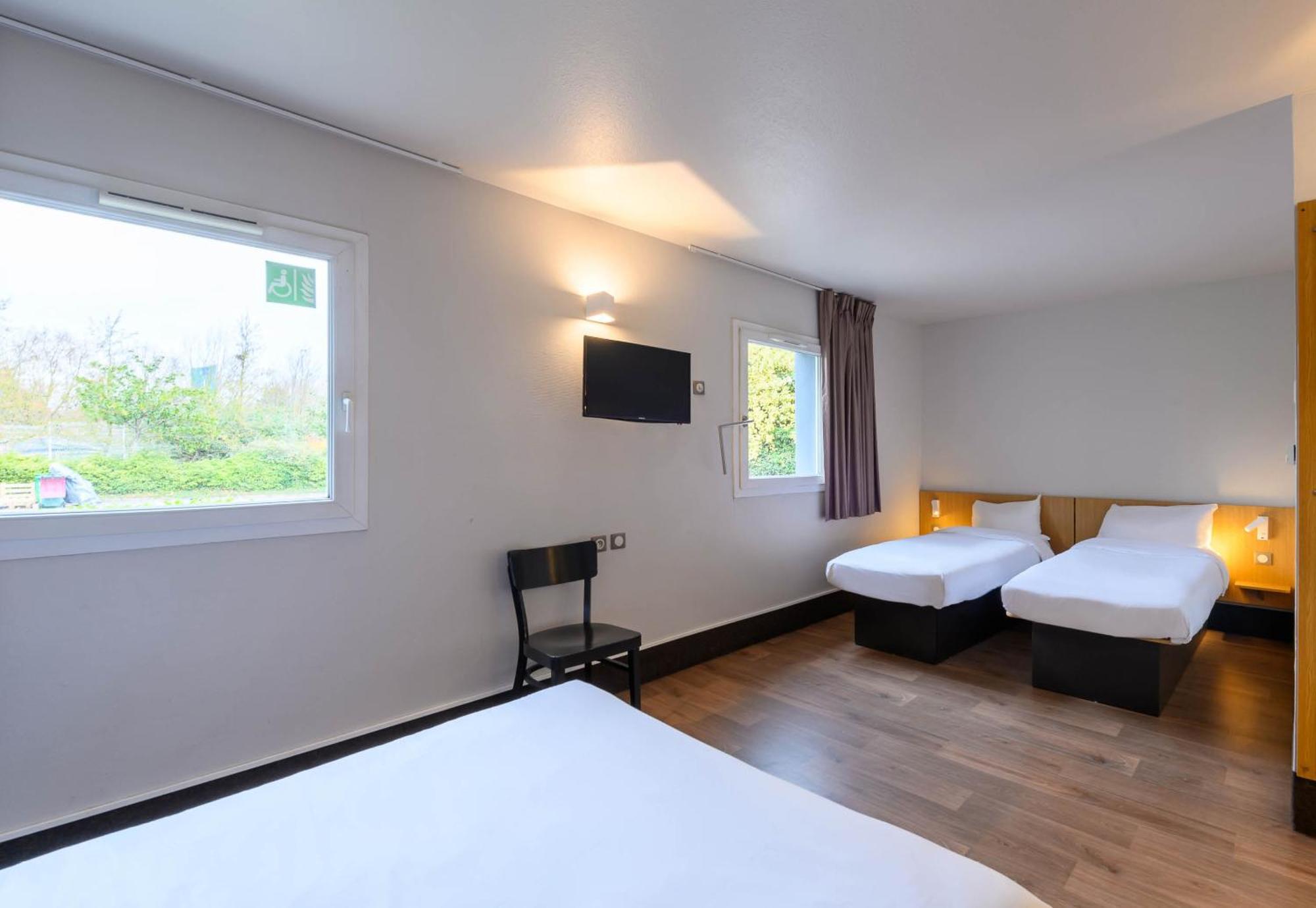 B&B Hotel Creil Chantilly Kültér fotó