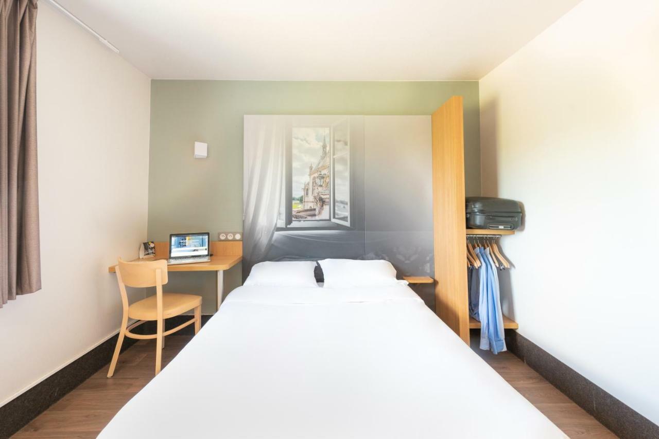 B&B Hotel Creil Chantilly Kültér fotó